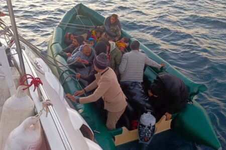 Illegale Einwanderungsoperation in Izmir: 40 Einwanderer gefasst