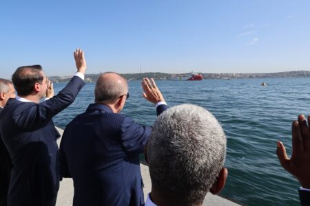 Präsident Erdoğan verabschiedete sich von Oruç Reis, der nach Somalia reiste