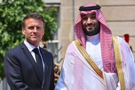 Prinz Salman und Emmanuel Macron diskutierten über israelische Angriffe