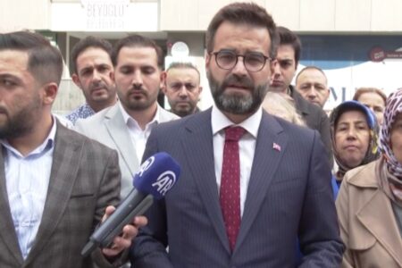 Reaktion des Bezirksvorsitzes der AK-Partei Beyoğlu auf die Gemeinde, die LGBT-Personen eingestellt hat