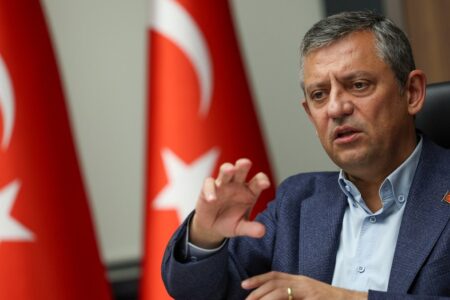 Von Özgür Özel bis Ümit Özdağ: Politischer Taschendieb