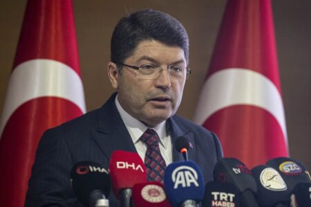 Yılmaz Tunç kündigte an: Unterschiedliche Ermittlungen für diejenigen, die die Staatsanwaltschaft bedrohen