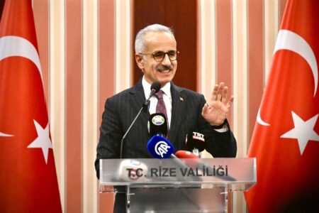 Abdulkadir Uraloğlu: Das Landebahnbeleuchtungssystem des Flughafens Rize-Artvin steigt auf Cat-2-Niveau