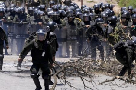 Angriff auf Kaserne in Bolivien: Mehr als 200 Soldaten wurden als Geiseln genommen