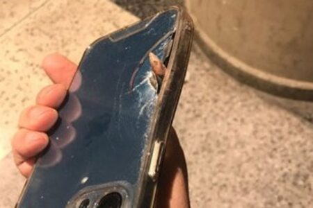 Das über Nacht aufgeladene iPhone 14 Pro Max explodierte wie eine Bombe