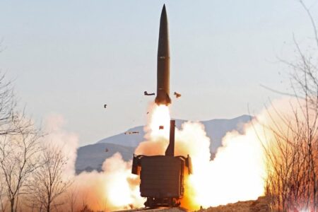 Nordkorea feuert erneut ballistische Raketen ab