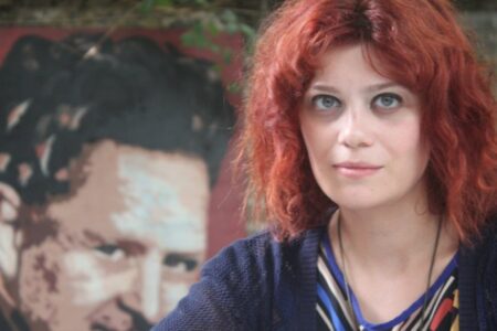 Sinem Sal erzählt in ihrem Buch Mihrap die Geschichte eines Mädchens inmitten von Schmerzen